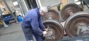 Bronzen scheenplaten draaistel